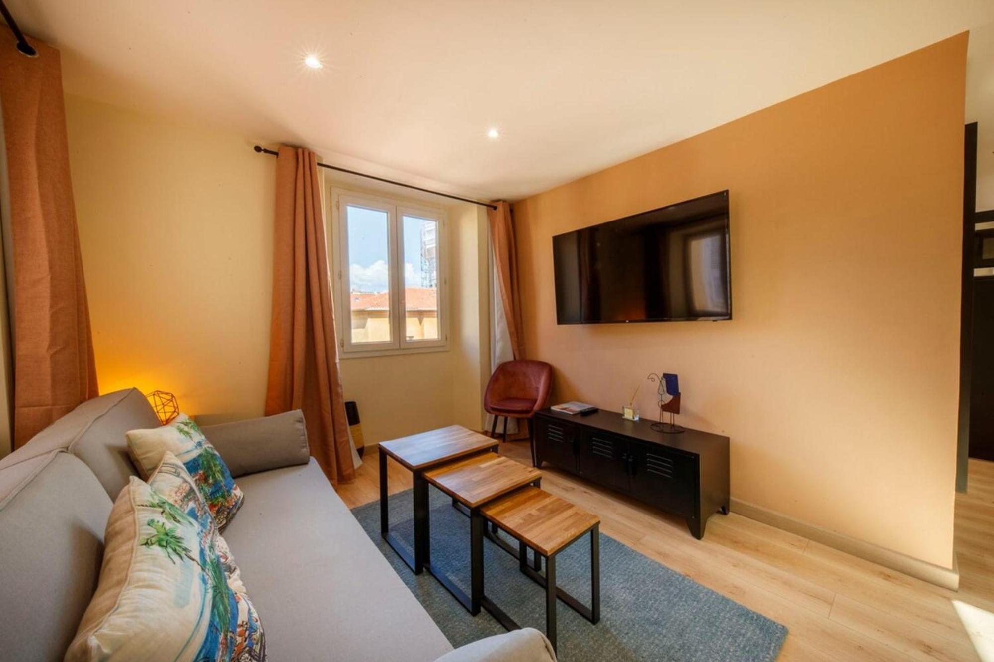06A2 - Heart Of Old Nice Beautiful Renovated Apartment Exterior foto
