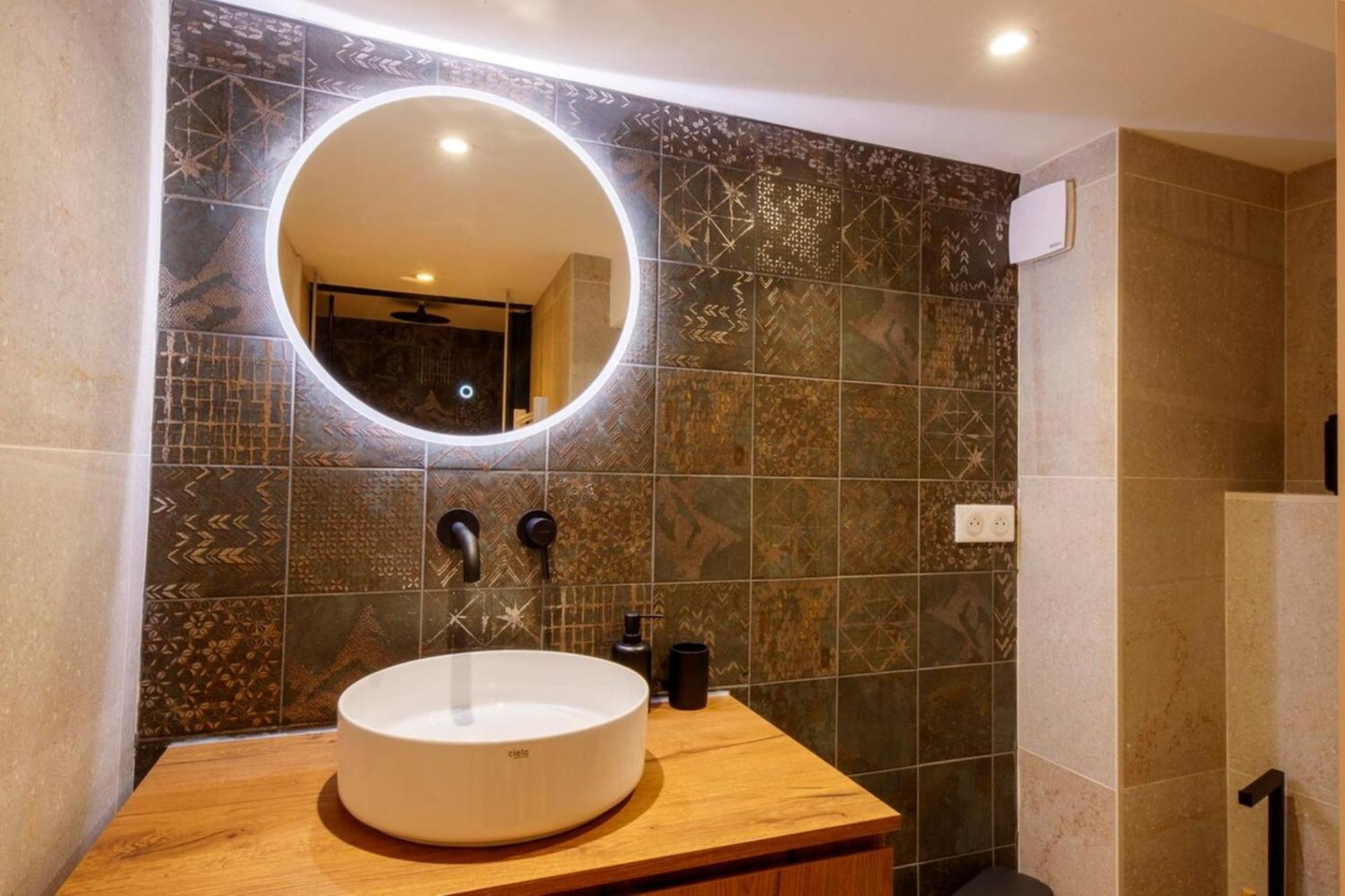 06A2 - Heart Of Old Nice Beautiful Renovated Apartment Exterior foto